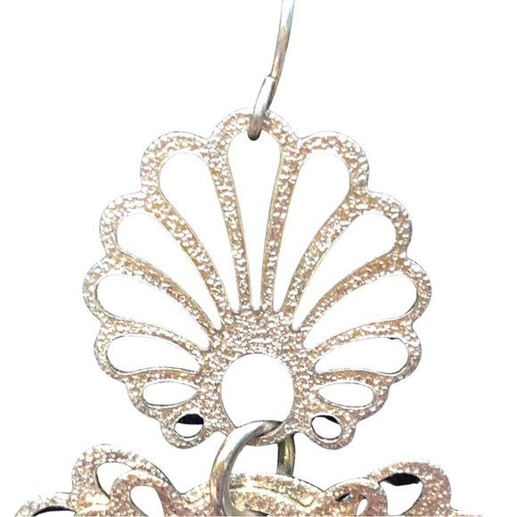 Gold textured 3 flower hanging dangle statement Earrings - Picture 3 of 5